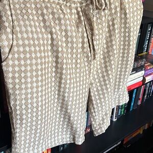 Stylish Tan Patterned Men's Shorts